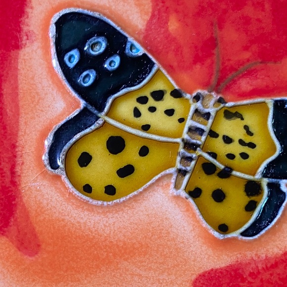 Awesome vintage ‘70s glazed ceramic tile scene of ocean & 3 butterflies - Picture 4 of 8